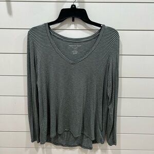 American Eagle long sleeve